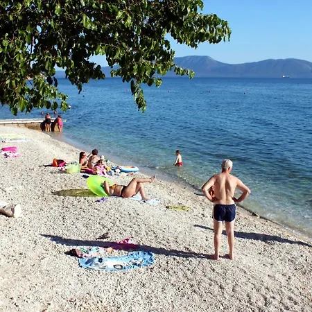 With A Parking Space Gradac, Makarska - 6881 *