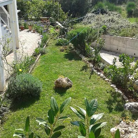 Apartments With A Parking Space Gradac, Makarska - 6881 * Gradac (Split-Dalmatia)