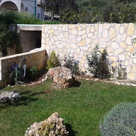 With A Parking Space Gradac, Makarska - 6881 *