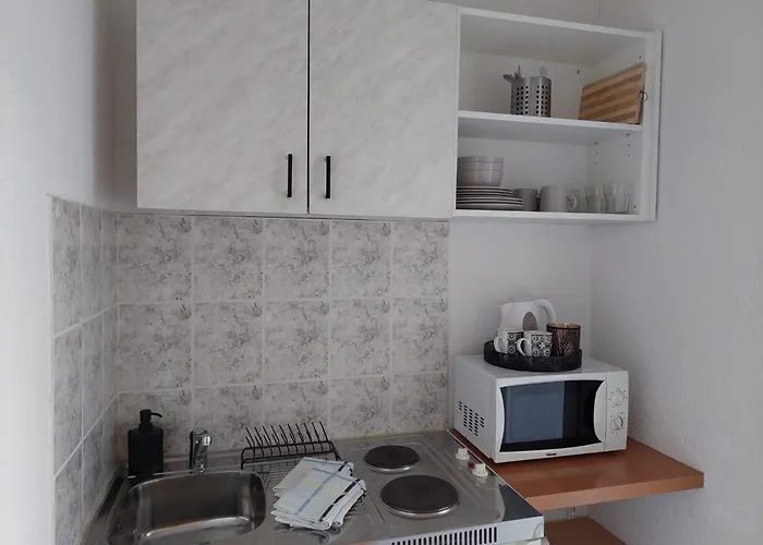 With A Parking Space Gradac, Makarska - 6881 *